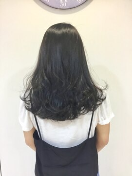 ボワール(Voir) ツヤツヤブルージュ