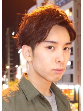 ブーケ(BOUQUET) うしろに流す パーマヘアスタイル メンズ ジェル カンタン