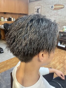 ワフトテイラー(Waft Taylor) お客様スタイル!ちょい強めのツイスト