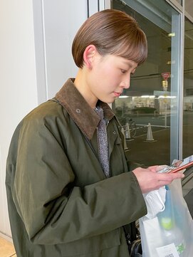 カフ(CAF) 【CAF 照下 コンパクトミニボブショート】