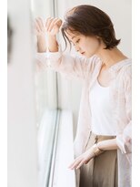 フローラ(FLORA)&nbsp;シースルーバングが可愛い×カジュアルショート