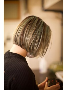 スリースリーナイン ヘアーアンドメイク(339 hair&make) 綺麗なオリーブ系のハイライト/バレイヤージュのボブ