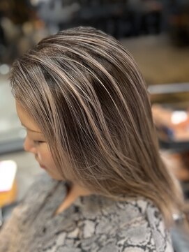 メリー(merry craftsman's factory) バレイヤージュカラー