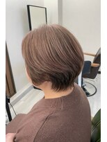 ビビ バイ マグ 岡谷店(bivi by Mag)&nbsp;春の白髪ぼかしピンクカラー◎透明感ショートで大人可愛い