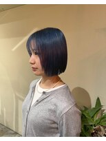 グッドフェローズ キタホリエ(GoodFellas kitahorie)&nbsp;透明感あるハイトーンブルーボブレイヤーカットブリーチ艶感