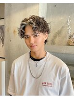 シゼン(SHIZEN)&nbsp;メンズパーマ×デザインハイライト