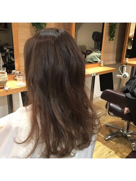 フェリシータ 服部店(felicita) 透き通るような髪色★フレンチセピアアッシュ