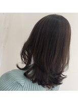 ヘアーデザインスリール(Hair Design THRIRE) くびれミディ/段カット/暗髪/透明感カラー