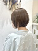 八戸透明感ショートボブグレージュ大人女性20代30代40代50代