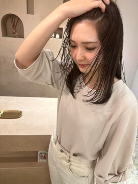 ユッカ 梅田(YUCCA) 【 YUCCA 】大人かわいい/こなれミディ/ストレート