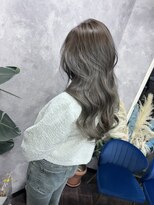 アンティア小作(ANT‘IA)&nbsp;レイヤーカット。バレイヤージュグラデーション