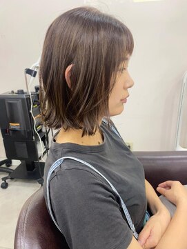 テラスオブベル(TERRAS of belle) 外ハネxくびれボブ