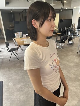 ナンバー(number+) ダークグレーカラー × 髪質改善ストレートボブ