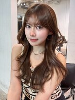 アルバム 新宿(ALBUM SHINJUKU)&nbsp;ロング暗めカラーグレージュ韓国ヘア顔周りレイヤー_F21113