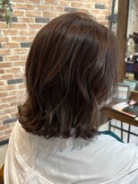 スペックホルダー(Spec Holder)&nbsp;外ハネ×くびれミディアム暗めカラー