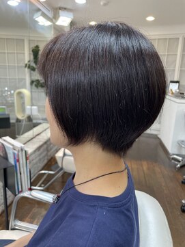 ショートボブ