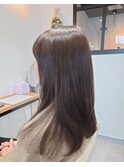 伸びてもキレイ白髪ぼかしロング