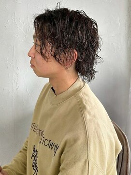 マップメンズデザイン(map men's design) スパイラルパーマ ミディアムヘア 波巻きパーマ ウルフカット