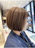 ワンレングスボブ×白髪ぼかしハイライト