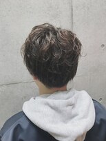 レイドバック(LAID BACK)&nbsp;【LAIDBACK 代官山】ナチュラルツーブロックのパーマスタイル