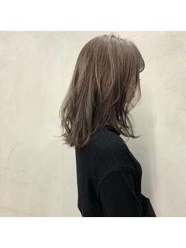 タグ(#tag) #スモーキーグレージュ