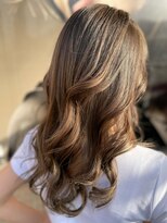 ジュジュル 稲毛本店(jujur)&nbsp;透明感カラー/ロング/カーキグレージュ/大人かわいい【稲毛】