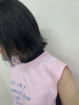 ガーランドウメダ(Garland umeda) ミディアムボブ