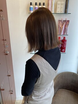 マーリャヘアー(mallia hair) くびれミディアム
