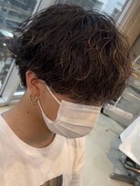 リット バイ フィフス 鹿児島中央駅店(Lit. by fifth)&nbsp;波巻きスパイラルパーマメンズマッシュツーブロックメンズパーマ