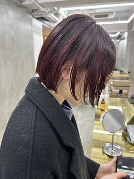 スー 渋谷(suu) ナチュラルボブ切りっぱなしボブ顎下ボブボルドーブリーチなし