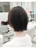 毛先を少しぼかした外ハネボブ