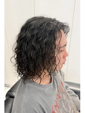 ヘアーアンドグルーミング ヨシザワインク(HAIR&GROOMING YOSHIZAWA Inc.) メンズ/長めスパイラルパーマ/マンバン刈り上げ/おしゃれ