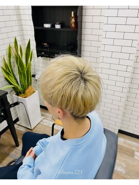 ルッソ 白浜店(LUSSO) 金髪マッシュ