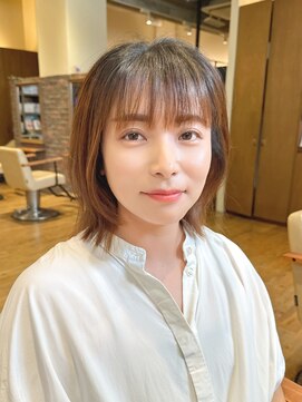 ヘアー ドレッサー パワードール(Hair Dresser) 30代 レイヤーボブ