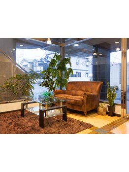 【駐車場あり/東岸和田駅】美容師歴15年のベテランスタイリストが仕上げまでマンツーマンで担当♪