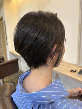 ハンナ(hanna) 小顔ショート オーガニックカラー