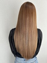 《アディクシーカラー》"赤み除去×髪質改善カラー"大人女性のための透明感＆艶髪を実現◎