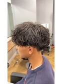 緩めの波巻きパーマ