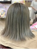切りっぱなしボブハイライトカラー