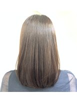 ベールブラン(Verre Blanc)&nbsp;内部補修トリートメントで潤艶髪