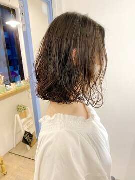 メルト 吉祥寺(melt) 【宮本大輔】小顔 ニュアンスパーマ コテ巻き風 前下がりボブ