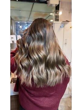 ラフ(LAFF) #黒髪#ボブルフ#ネビージュ#小顔#ワンレン