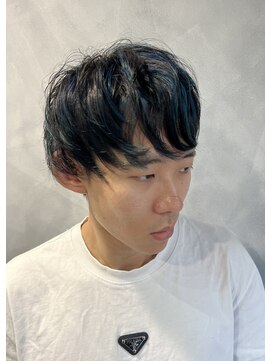 レヴィ 神楽坂(Levi) ブルーハイライトマッシュヘア