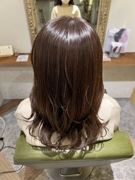 ムーン(moon) #グレーベージュ#レイヤーロング#アッシュカラー#前髪パーマ