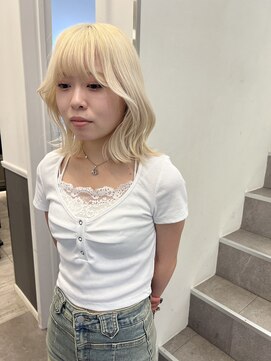 ログ オモテサンドウ(L.O.G OMOTESANDO) 切りっぱなしボブミニボブパーマくびれボブ外ハネボブブリーチ