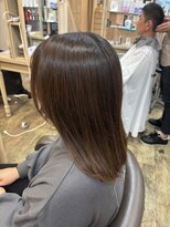 アルターリール(aL ter Rire)&nbsp;黒髪/ボブルフ/ネビージュ/小顔/ワンレン