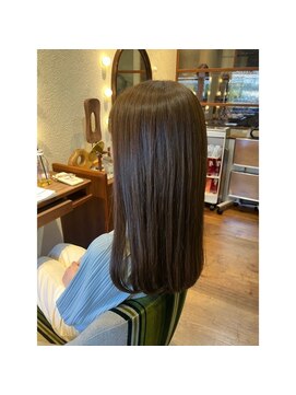 エルサフィロ キタハマ(el zafiro kitahama) 20×30×40代×似合わせカット×アッシュグレージュ×ツヤケア