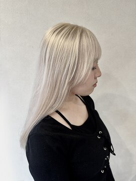 イロ(iro) ブロンド