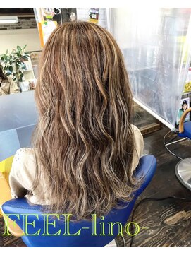 ハイライトベージュ