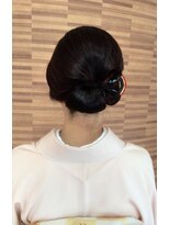 ゼロツーネクスト(ZERO2 NEXT) 和装シニヨンアレンジ